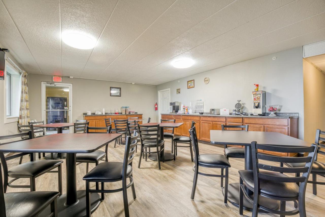 Fairbridge Inn Express Monroe City Zewnętrze zdjęcie
