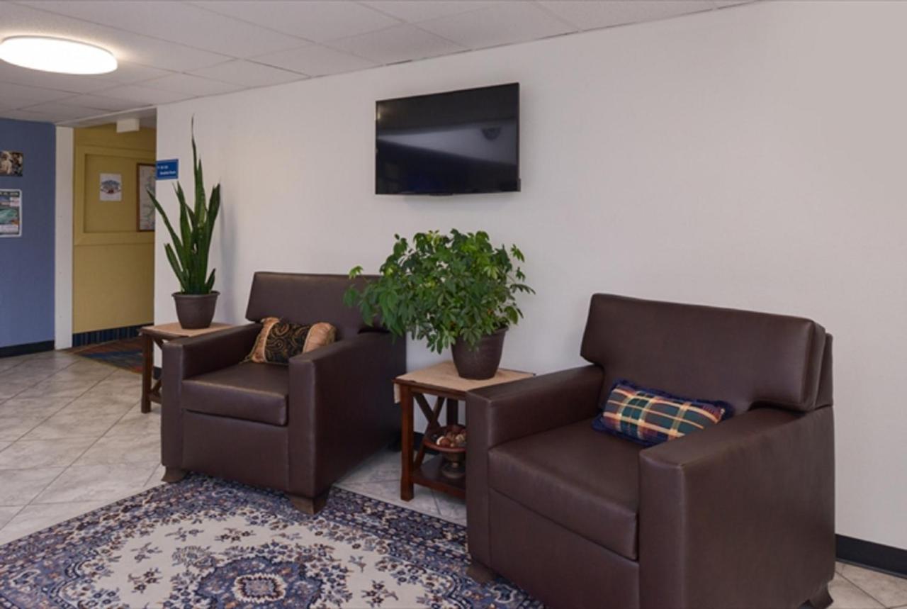 Fairbridge Inn Express Monroe City Zewnętrze zdjęcie